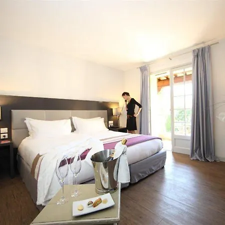 Hotel Les Agassins 4*