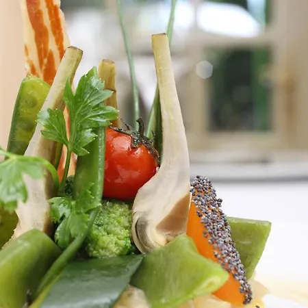 Hotel Les Agassins 4*